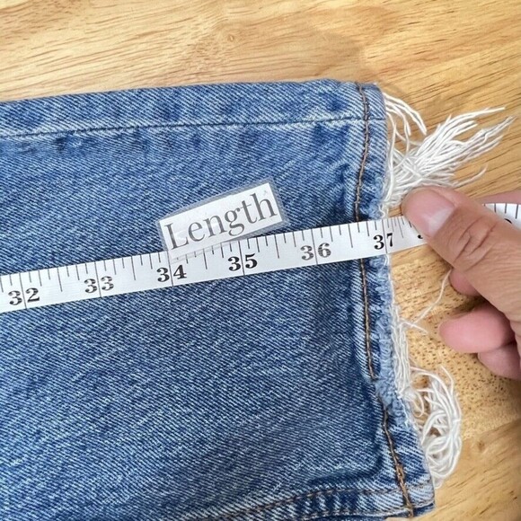 Abercrombie & Fitch Curve Love The Mom High Rise Distressed Jeans Women's 23 - Picture 8 of 9